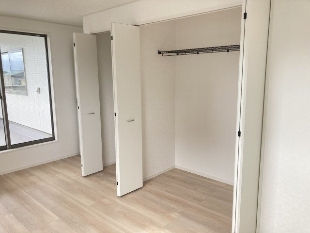 クレイドルガーデン前橋市青柳町第28　9号棟の収納|洋室１収納です