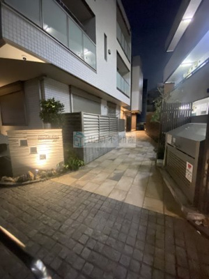 【エントランス】 | South Side 11