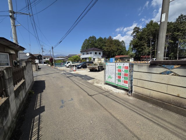 新築　桐生市相生町2丁目1期　LIGNAGE　4号棟の前面道路含む現地写真|現地写真　南側接道幅員約4ｍ	
