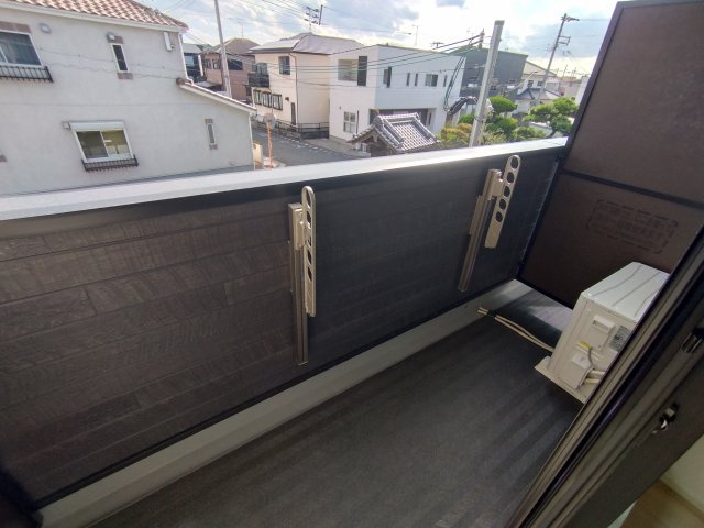 ヒカルサ和歌山鳴神Ⅱのバルコニー