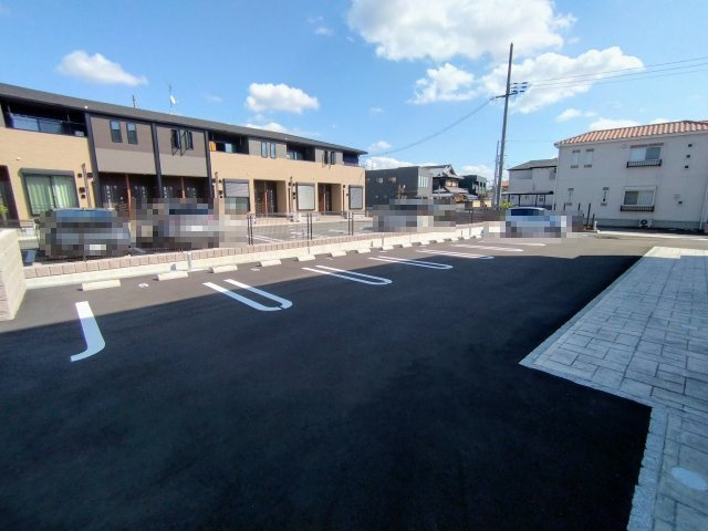 ヒカルサ和歌山鳴神Ⅱの駐車場