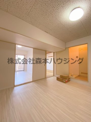 【居間・リビング】 | 　GM藤田町EAST | ゆったり過ごせる居間です