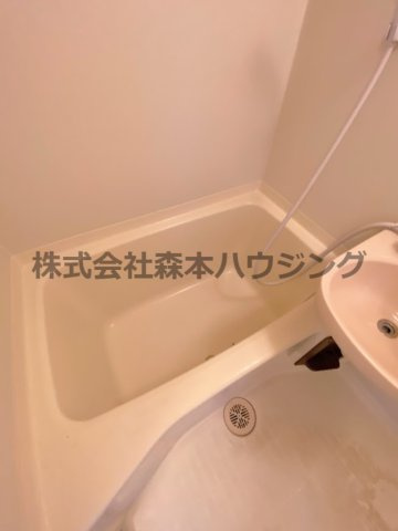 【浴室】 | 　GM藤田町EAST | 落ち着いた空間のお風呂です