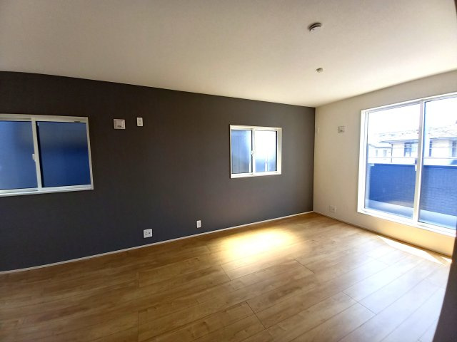 宇都宮市東原町　１号棟の洋室|将来的に2部屋にリフォーム可能なつくりの広めの洋室です