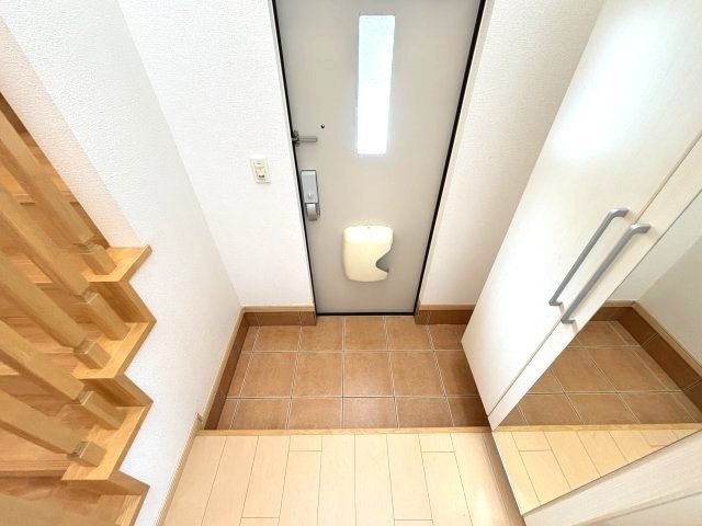 河内長野市加賀田の一戸建ての玄関