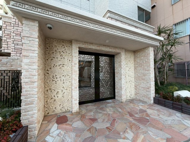 プレジオ天神橋ASIANのエントランス