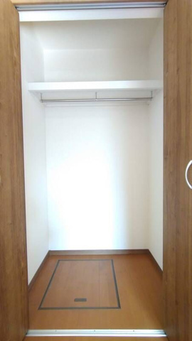 Ｉｒｉｓの収納|大きなものも収納できそうです(参考写真です)