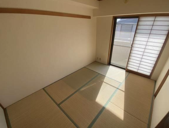 木崎台マンションの和室|和室、ちょっとしたくつろぎスペースにいかがでしょうか