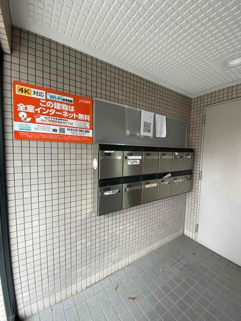 ニューオークのエントランス|落ち着いたエントランスです