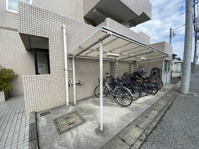 ニューオークの設備|駐輪場です
