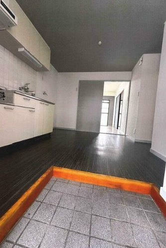 ハイツ坂の玄関|シンプルで使いやすい玄関です