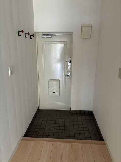 コーポレート新柏駅前の玄関|玄関です