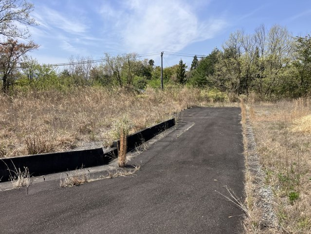 富岡町小浜 売土地の前面道路含む現地写真