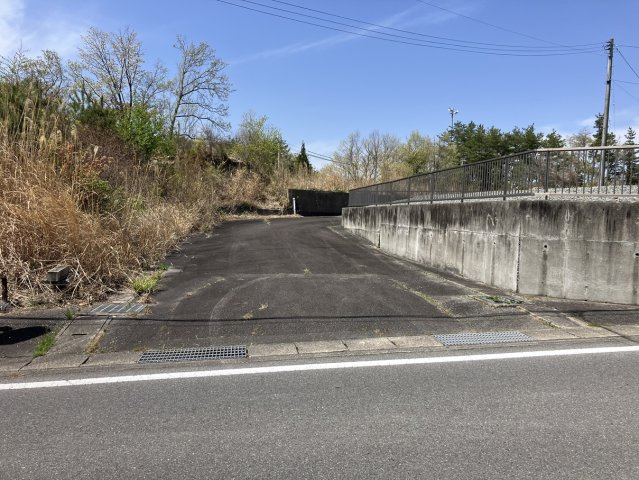 富岡町小浜 売土地の前面道路含む現地写真