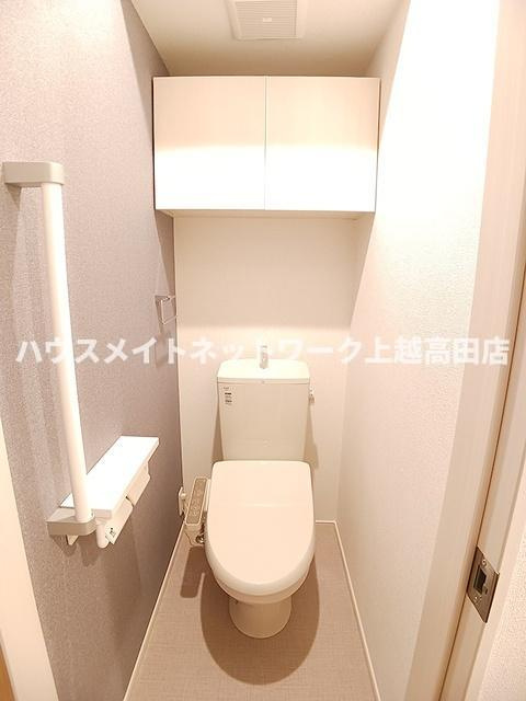 ベル　パトリ　Ａのトイレ|温水洗浄暖房便座