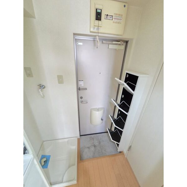 Loft4千種　名古屋市賃貸　仲介手数料無料の玄関