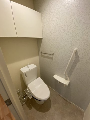 メゾン　ラ・ソルビアのトイレ|別部屋の写真です