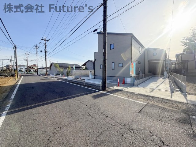 三郷市彦糸　新築戸建　全5棟　5号棟の前面道路含む現地写真|前面道路含む現地写真です。