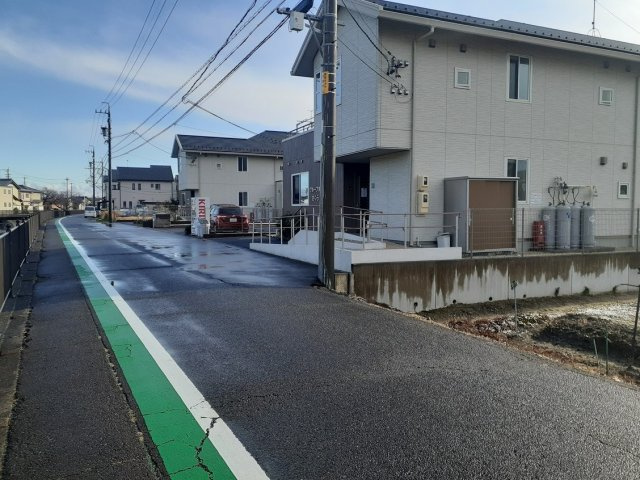 丹陽町森本売土地の前面道路含む現地写真