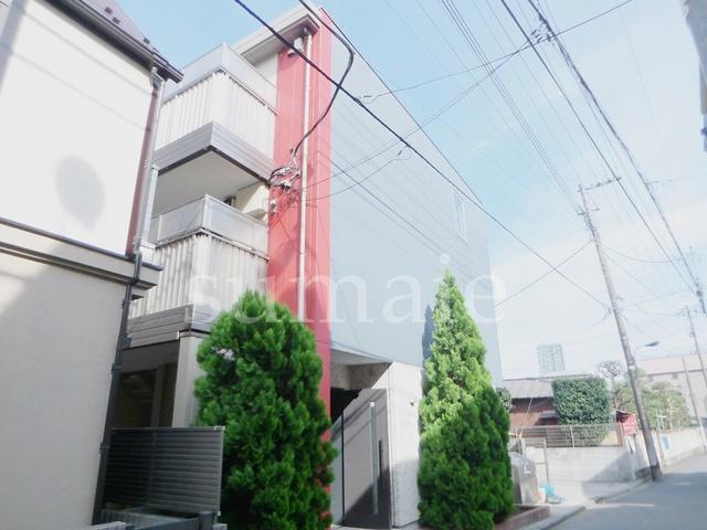 エルスタンザ赤羽の外観|南東向きの建物です☆