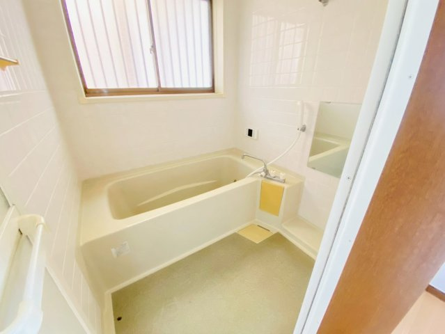 文違　中古戸建の浴室