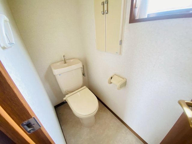 文違　中古戸建のトイレ