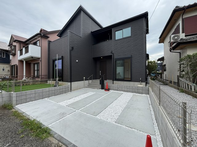 【区画図】 | ◎南側道路・広い庭◎空と海を感じる敷地面積：53.88坪◎　
長く住む上で安心の「長期優良住宅」で、税制優遇（減税・控除）を受けられます◎