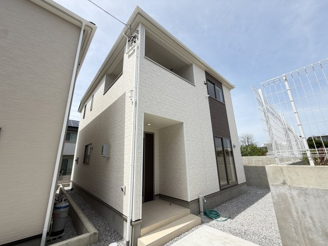 宜野湾市上原　第1（全4棟）5・6号棟の外観|6号棟　駐車2台完備♪EV車充電設備付き♪