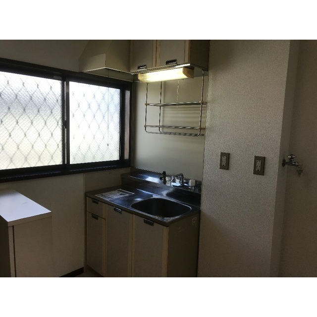 カトレアA荘のキッチン|きれいなキッチンです