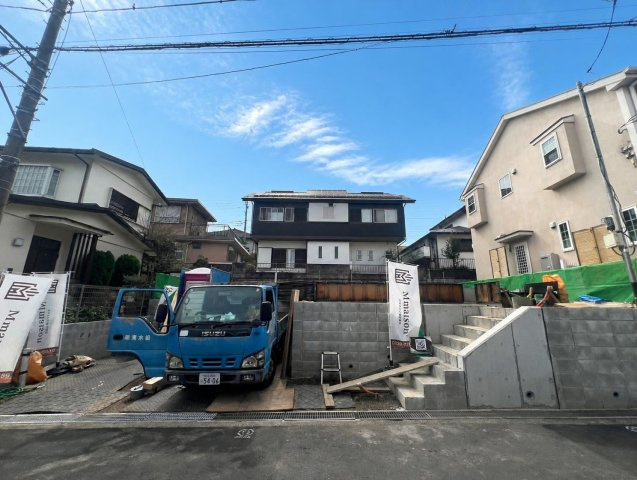 日野市百草８期の前面道路含む現地写真