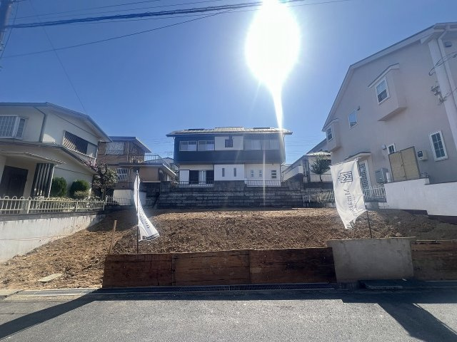 日野市百草８期の前面道路含む現地写真