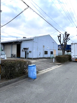 川田４丁目貸倉庫の外観