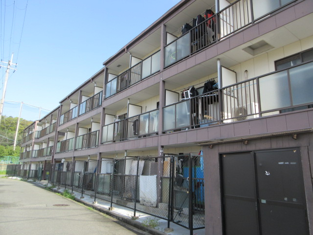 茨木市安威２丁目の一棟マンション