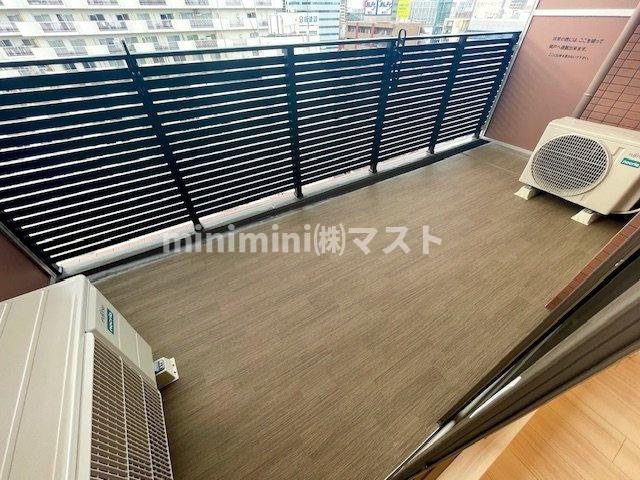 プレジオ梅田のバルコニー