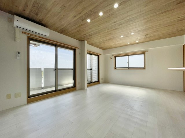 willDo高砂の内装