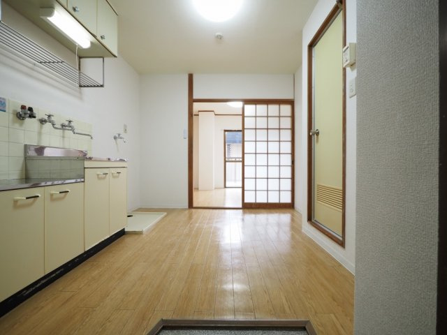 グランビルド蒲生の玄関