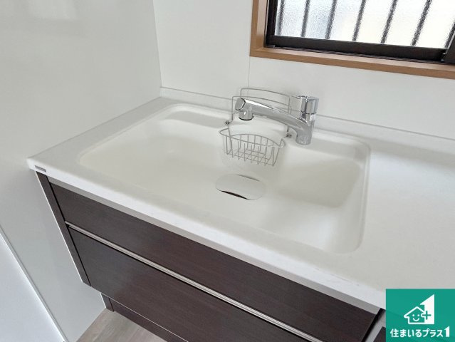 西宮市一ケ谷町　中古一戸建ての設備|広々としたシンクで食器洗いも楽々！