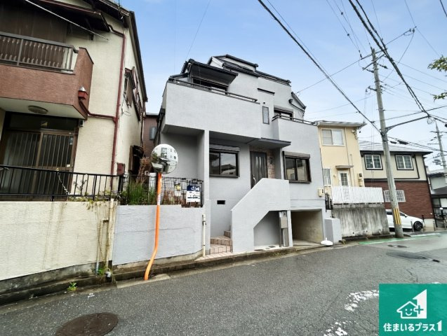 西宮市一ケ谷町　中古一戸建ての外観|お客様に長く安心して住んでいだだける事にこだわった家づくり！住んでからのアフターサービスにもしっかりと取り組んでいます！