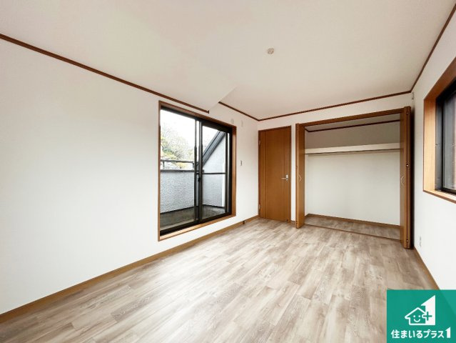 西宮市一ケ谷町　中古一戸建ての洋室|収納スペースが充実しているので子供の成長に合わせてたくさん収納ができます！家族構成に合わせた様々な活用ができる収納！