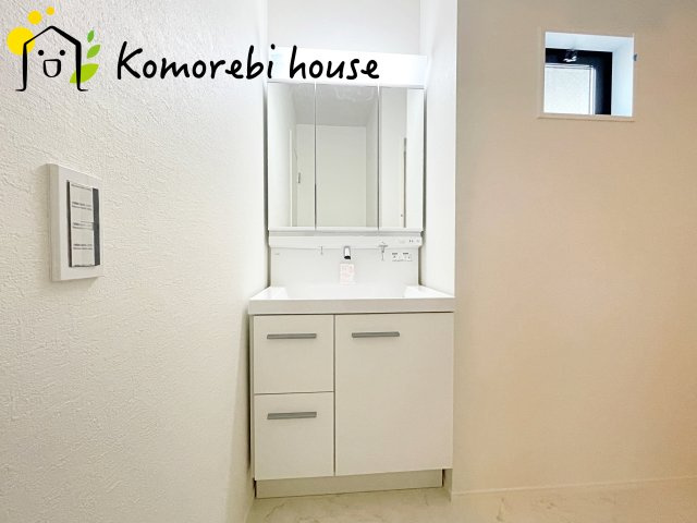 さいたま市大宮区櫛引町　19期　新築一戸建て　KEIAI GRACE　02の独立洗面台|26.6.18　撮影済み