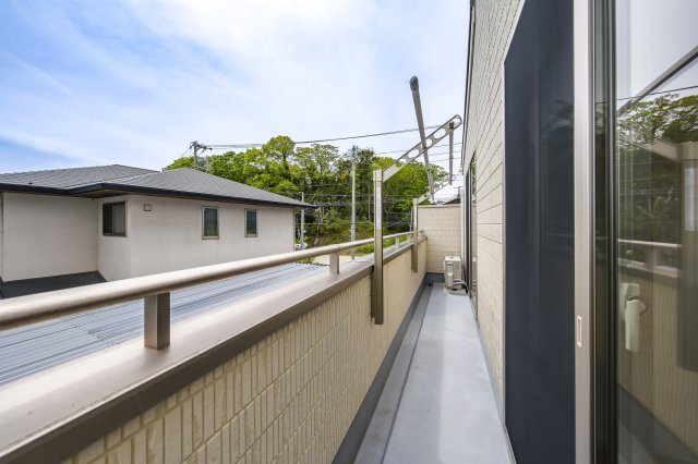知多郡東浦町大字緒川字屋敷壱区戸建のバルコニー