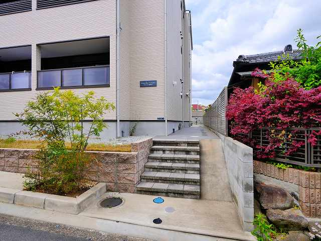 グラシアスコート学園前EASTのその他共用部分