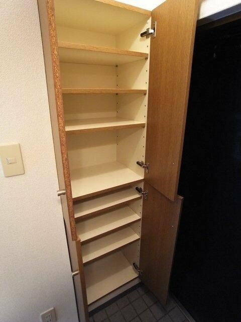 ルーブル新宿西落合の収納