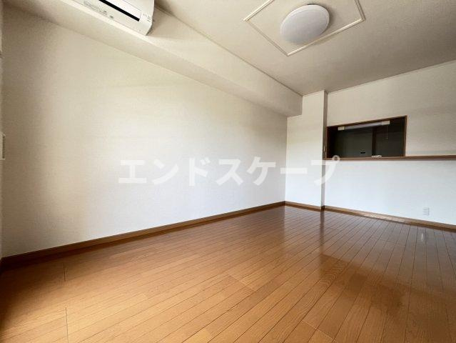 サンパティークⅥの居間・リビング|高崎、前橋のお部屋探しはエンドスケープまで！お客様の理想お聞かせ下さい♪