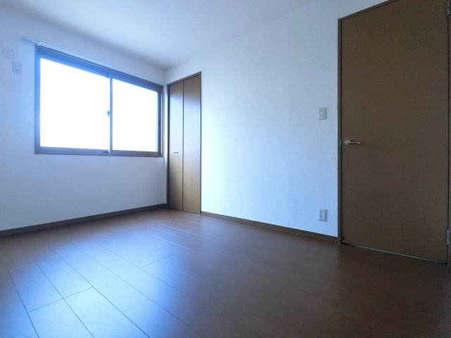 アークパレスの洋室