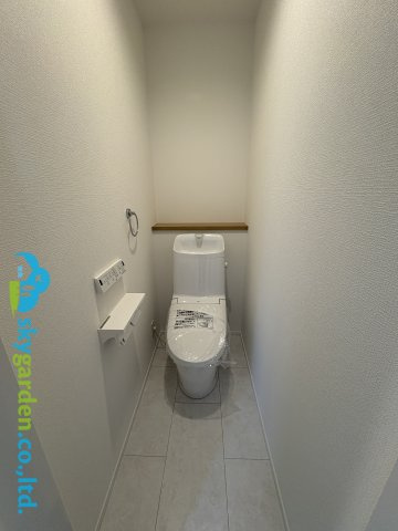 藤沢市片瀬山5丁目　新築戸建　全1棟のトイレ|２階のトイレ