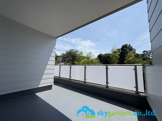 藤沢市片瀬山5丁目　新築戸建　全1棟のバルコニー|２階のインナーバルコニー