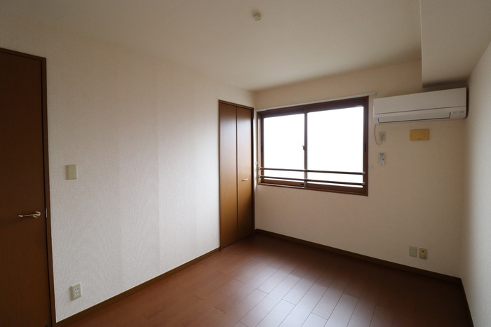 アークパレスの洋室