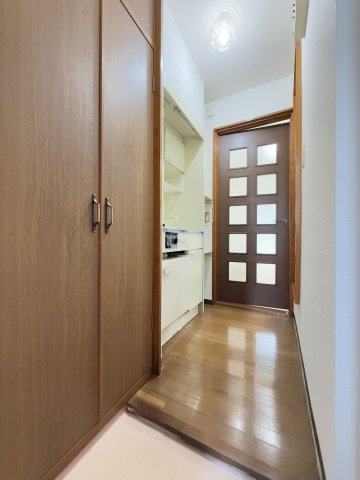 ロイヤルハイツ住吉の玄関