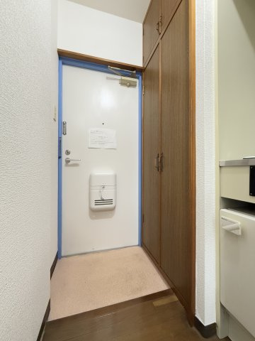 ロイヤルハイツ住吉の玄関
